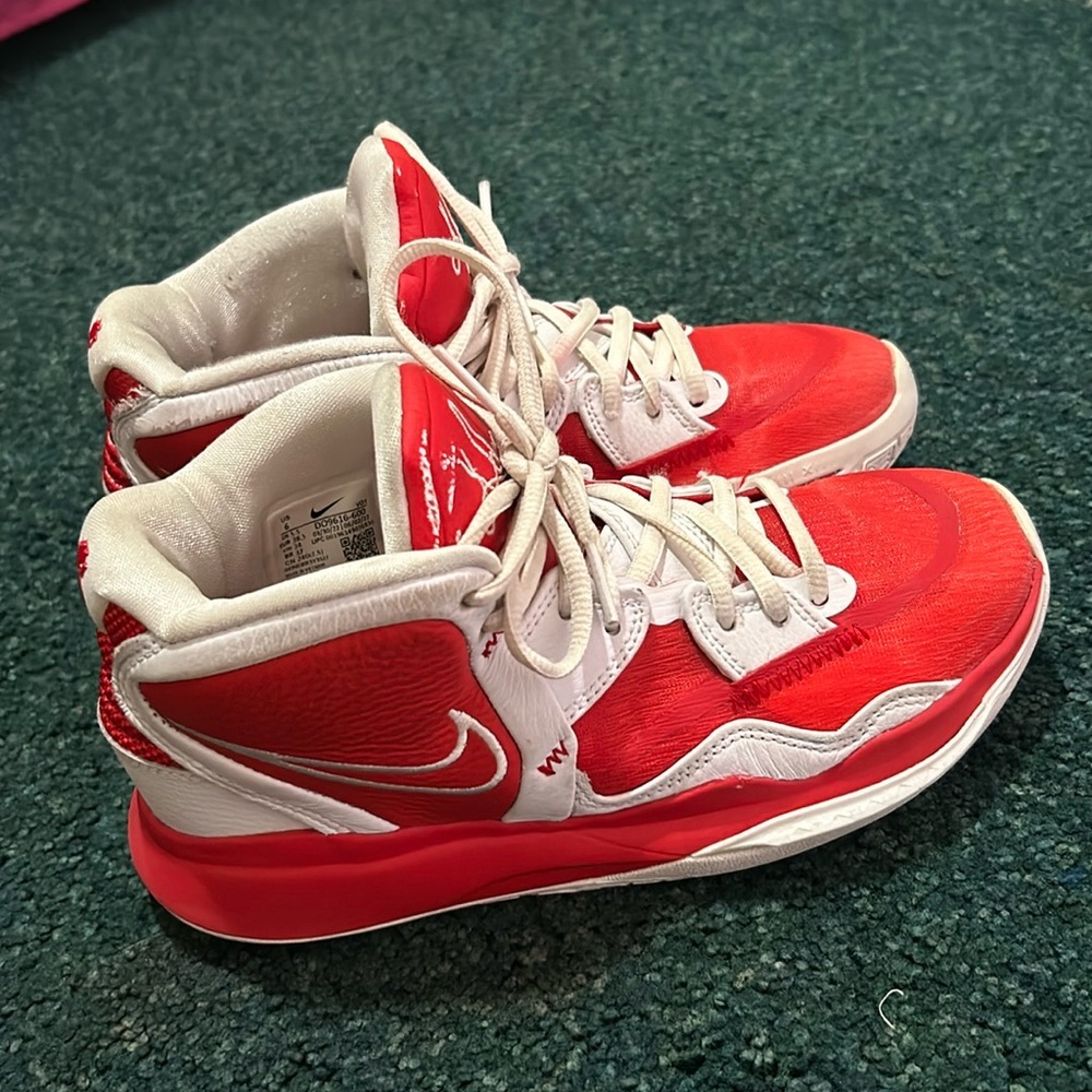 Nike Kyrie Infinity Basketball Shoes in color “University Red”